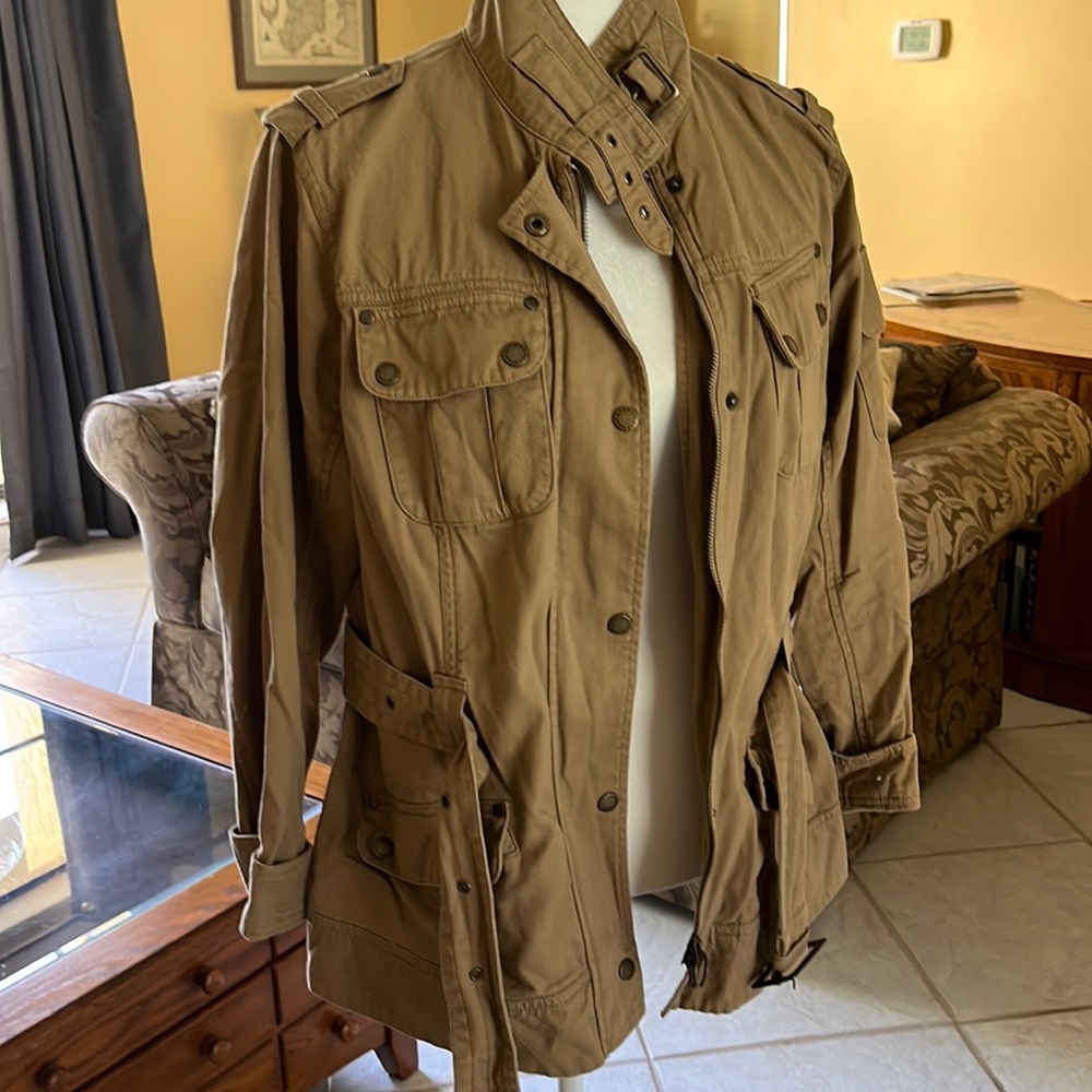 Barbour cotton jacket. Sand. Soft.